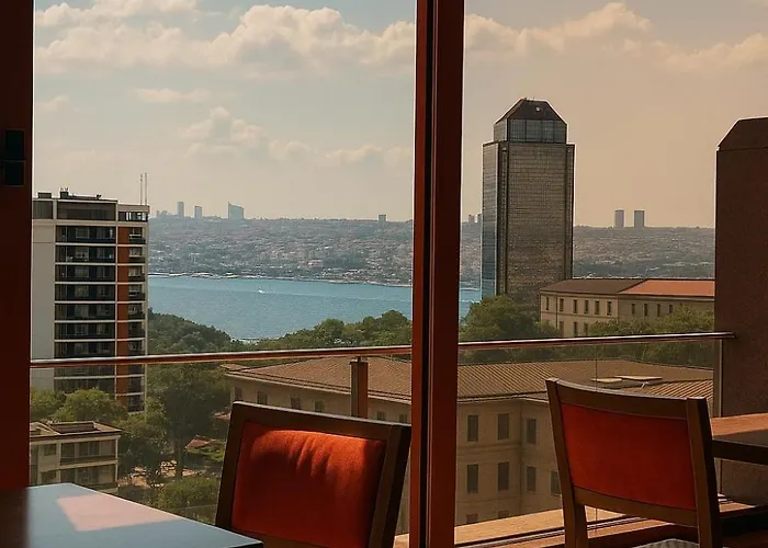 Taxim Express Bosphorus מלון 4*