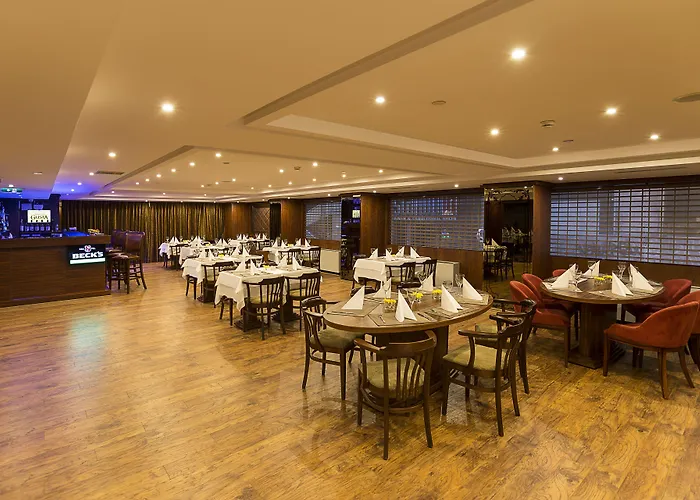 Taxim Express Bosphorus מלון