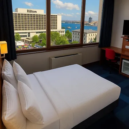 Taxim Express Bosphorus ホテル