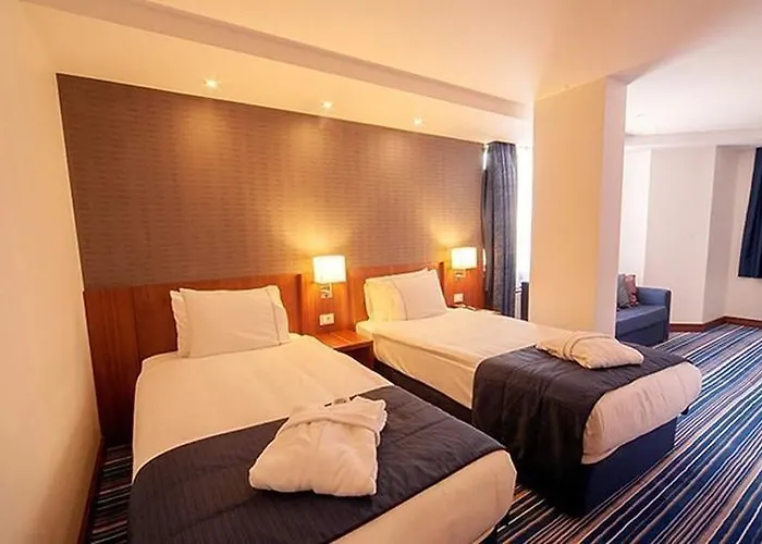 Taxim Express Bosphorus 호텔 4*