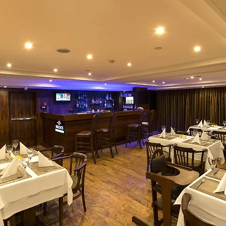 Otel Taxim Express Bosphorus 4*