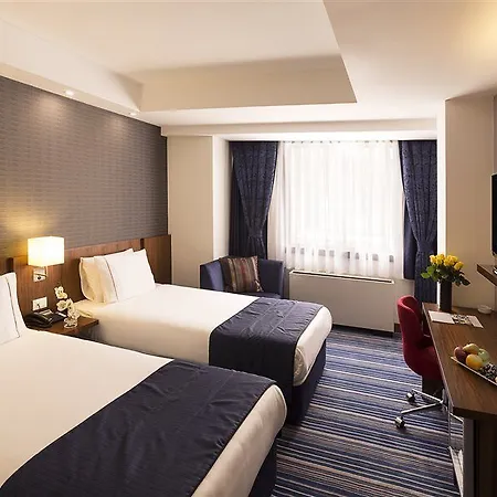 Otel Taxim Express Bosphorus 4*