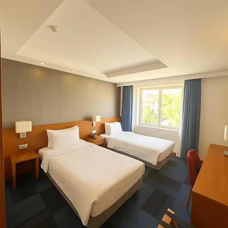 Taxim Express Bosphorus 4* 伊斯坦布尔